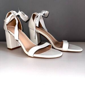 White Sandals, Block Heel, Ribbon Ankle Tie, NWOT, Size 40 (9.5), Bridal